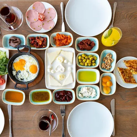 Hanedan Izmir מלון