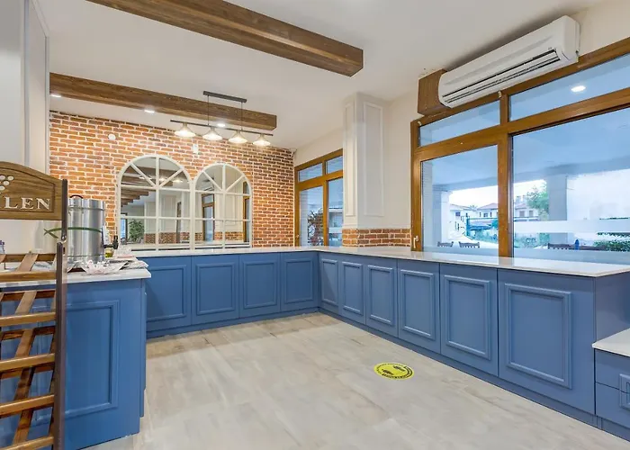 ホテル Hanedan Izmir 2*